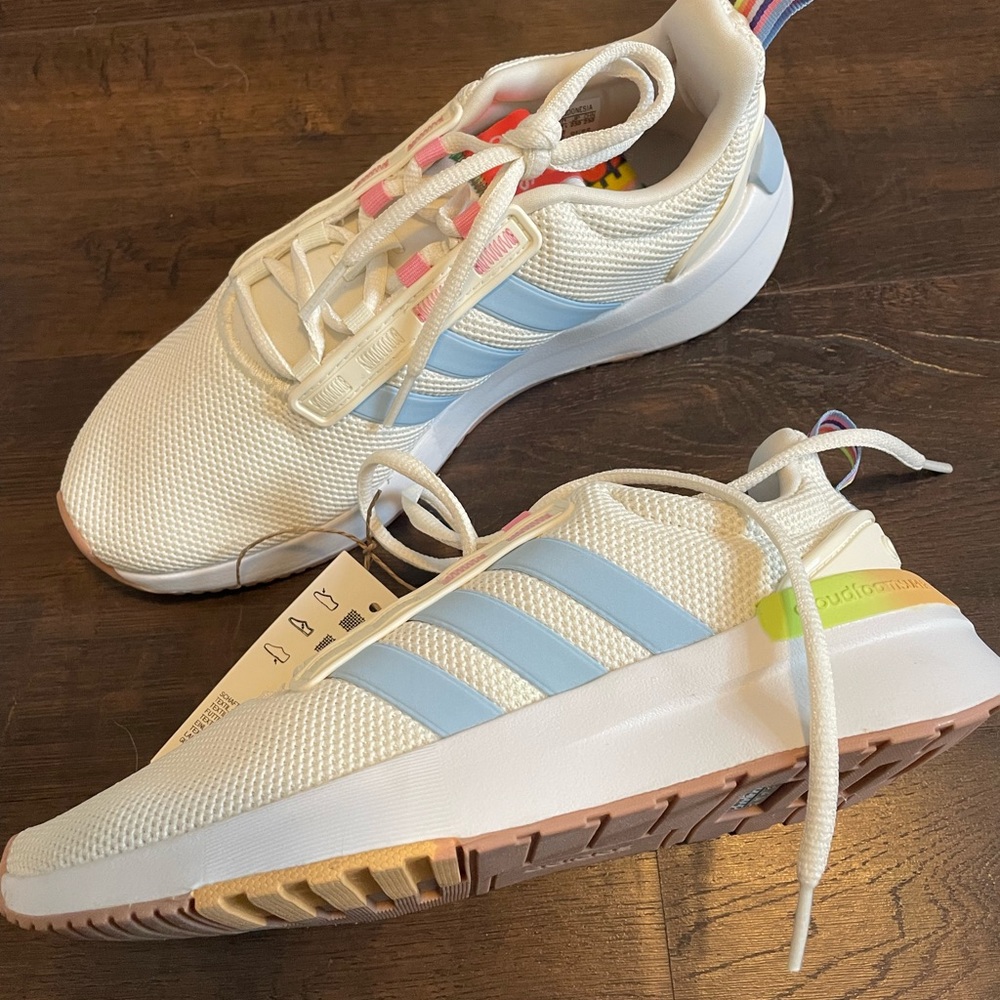 🌈 PRIDE Adidas NWT 🌈